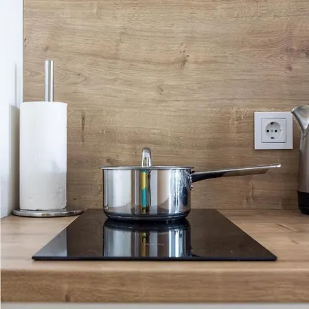 Smilciu - Cozy Studio, 7min To The & Freeparking Apartamento