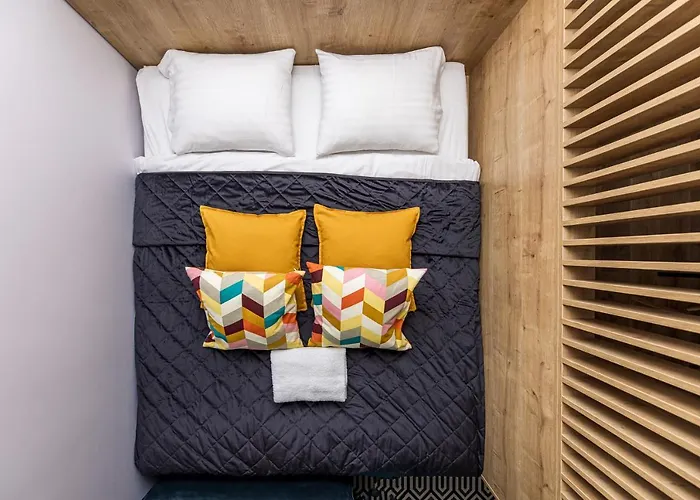 Smilciu - Cozy Studio, 7min To The & Freeparking Апартаменты *