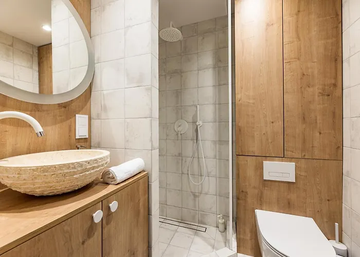 Smilciu - Cozy Studio, 7min To The & Freeparking